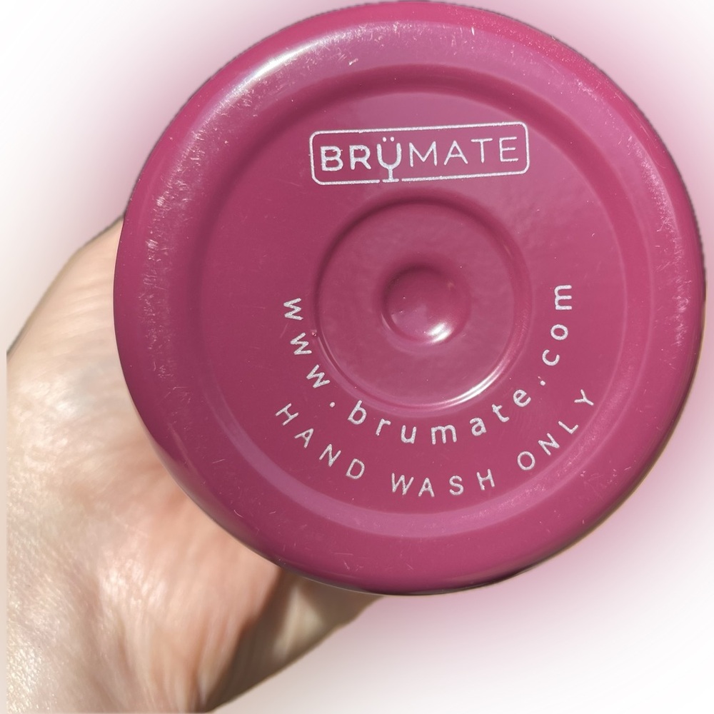 BrüMate Winesolator, Wine Colored